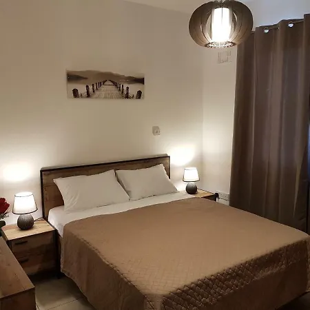 Apartment Charlies Nest Paphos
