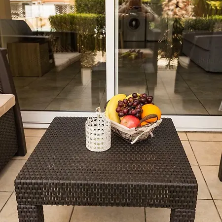 Charlies Nest Apartment Paphos